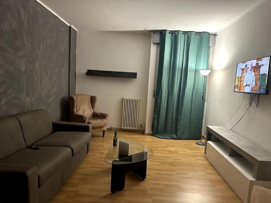Leone D'Oro - Full Apartment Mestre Esterno foto
